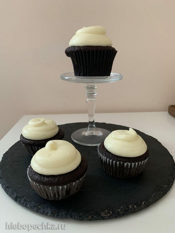 Шоколадные капкейки на гиннесе (по рецепту Найджелы Лоусон Chocolate Guinness Cake)