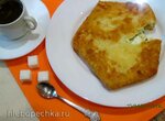 Лепешки жареные с начинкой из творога с зеленым луком