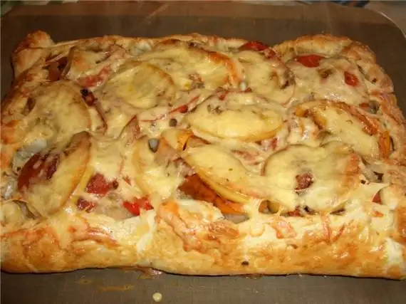 Рыбный пирог с овощами и сыром