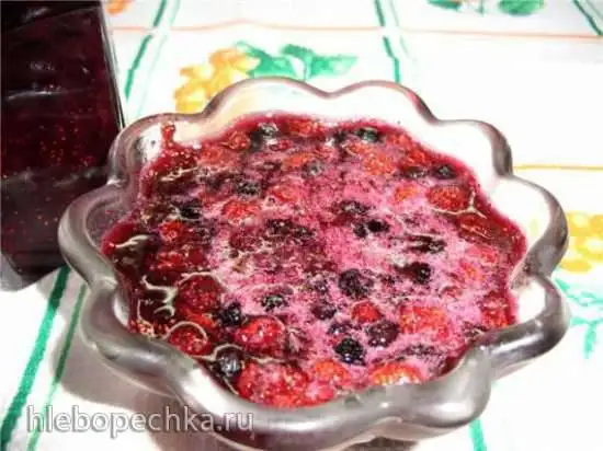 Варенье из земляники с черникой