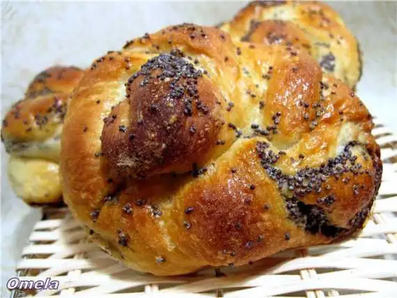 Булочка с маком (Хашхашлы черек)