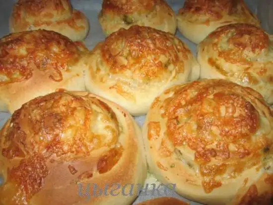 Плюшки «Кашкавалки с чабером»
