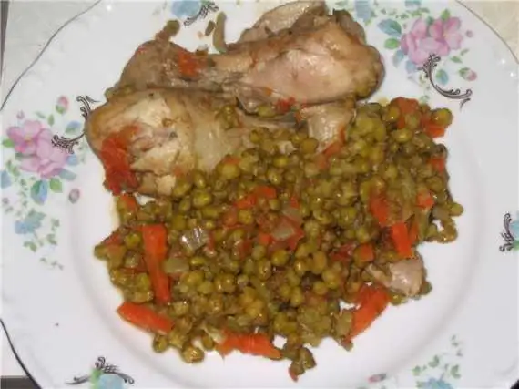 Маш с курицей и овощами в мультиварке Brand 37501
