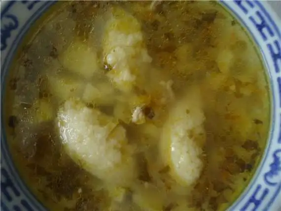 Суп куриный с манными клецками и картофелем
