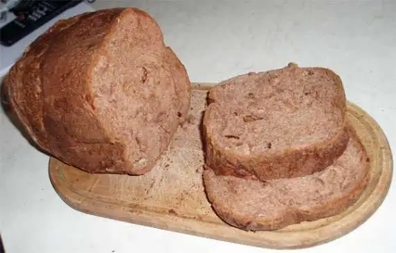 Шоколадный хлеб с грецкими орехами в хлебопечке