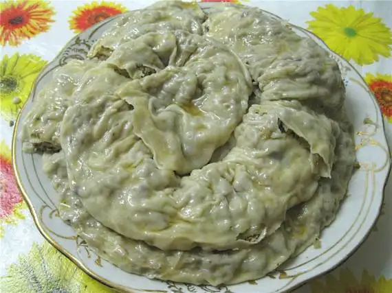 Хунон (урама манты - паровой рулет)