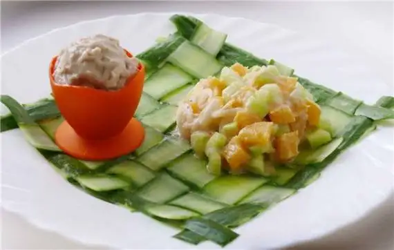 Салат с апельсинами и луком