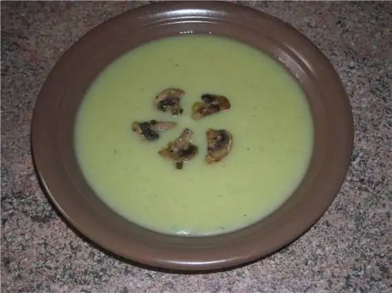 Картофельный суп-пюре с брокколи и грибами