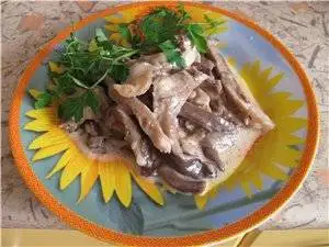 Вешенки тушеные с майонезом  (мультиварка Aurora)