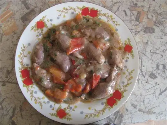 Куриные сердечки в сметанном соусе  (мультиварка Aurora)