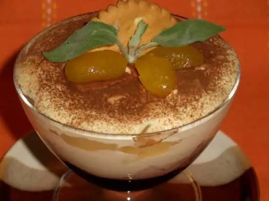Сальса из груш и чернослива в маскарпоновом креме