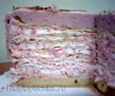 Торт клубничный из заварного теста