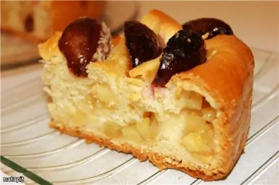 Пирог со сливами (две начинки)
