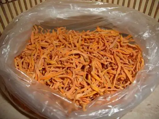 Морковь сушеная