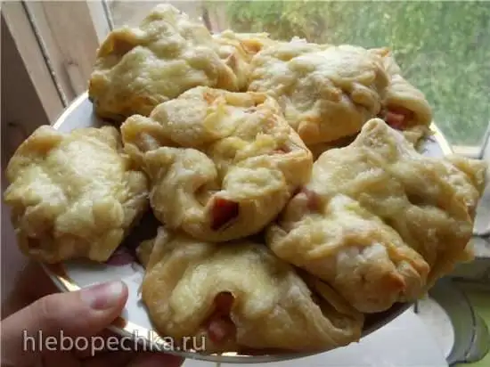 Пирожки слоеные с сыром