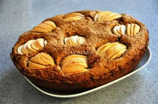 Цюрихский пасторский пирог с яблоками