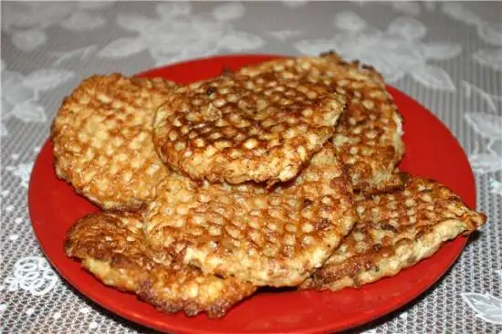 Мясо в вафельных пластах