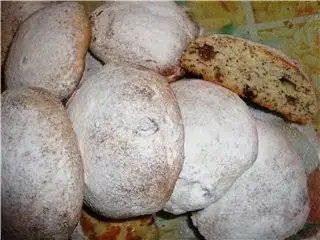 Булочки с маком и изюмом