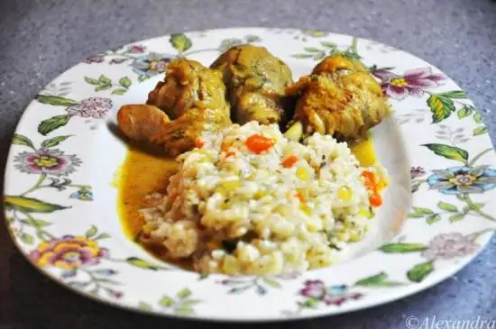 Цыпленок карри с овощным ризотто