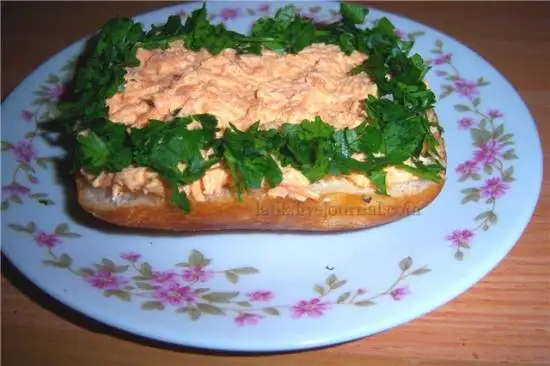 Бутерброды морковно-сырные