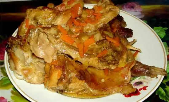 Кролик тушеный (самый простой способ)