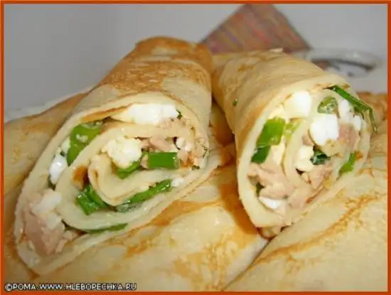 Блинные рулетики с печенью трески и анчоусами
