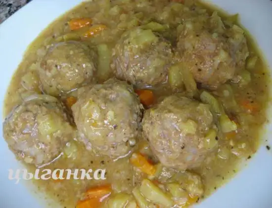Тефтели с кaбaчковой подливой в мультиварке