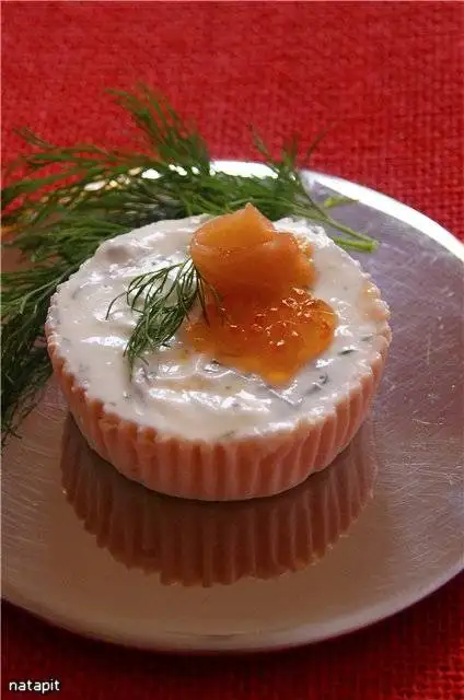 Мусс из сёмги с укропным желе