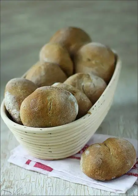 Булочки с отрубями и ржаной мукой