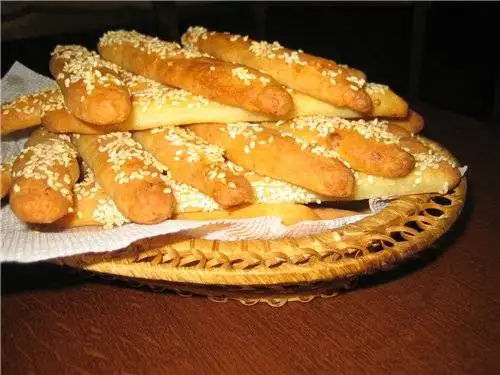Соленые творожные палочки
