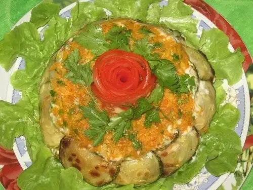 Острый торт из кабачков