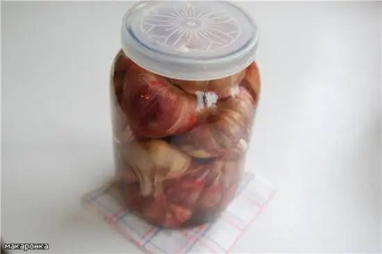 Чеснок маринованный