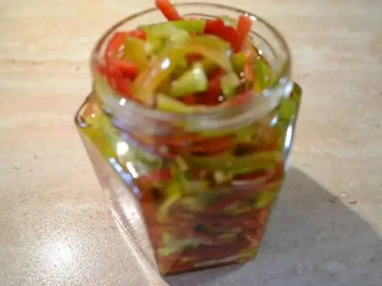 Перец горький в оливковом масле
