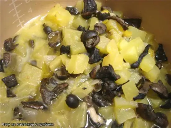 Рагу из кабачков с грибами