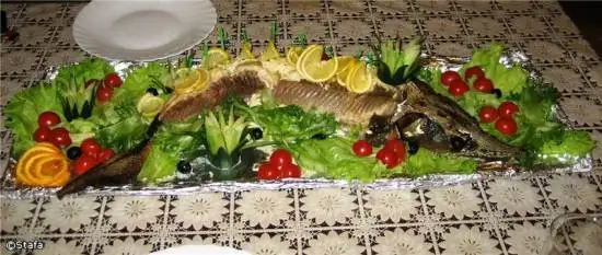 Осетр, запечённый целиком