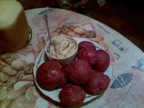 Свекольные булочки