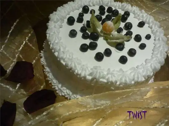 Торт «Богемский» лимонно-черничный