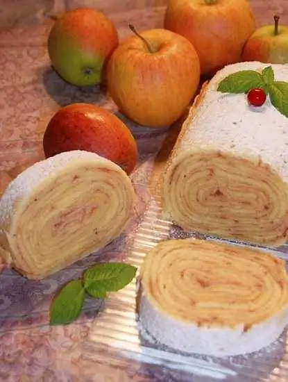 Рулет с яблоками Bolo de Rolo