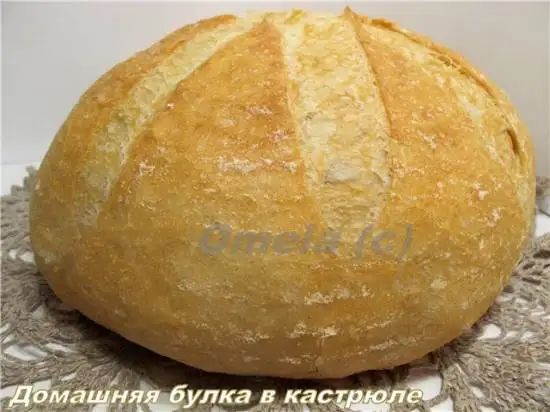 Домашняя булка в кастрюле в духовке