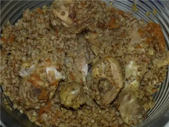 Куриная голень с гречкой