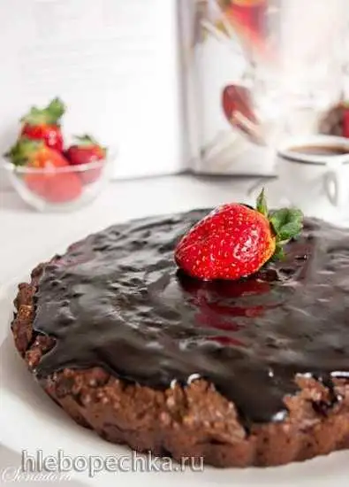 Шоколадный пирог с картофелем и фундуком (Torta alle patate con cioccolato)
