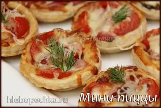 Мини-пиццы с копчеными сосисками