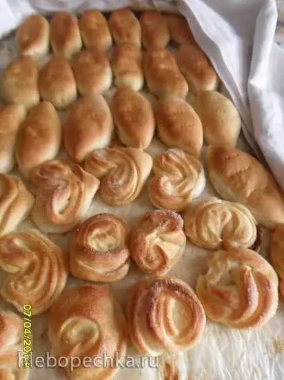 Плюшки и пирожки «Фирменные»