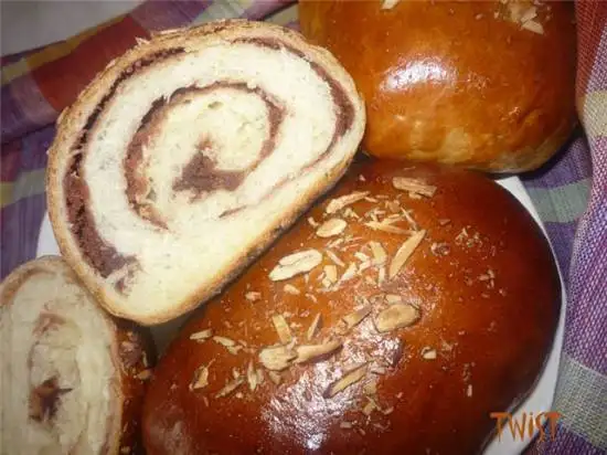 Мини-рулетики с миндально-шоколадной начинкой