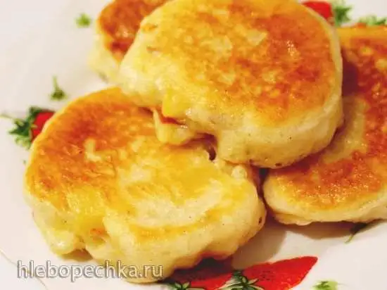 Оладьи с яблоками и корицей