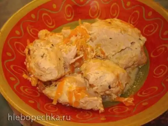 Куриное филе в сметанном соусе в мультиварке