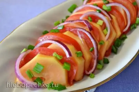 Карпаччо из папайи и красных помидор