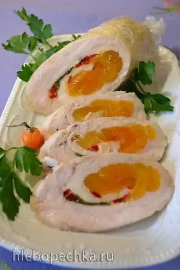 Куриные колбаски-рулетики с курагой и шалфеем «sous-vide»