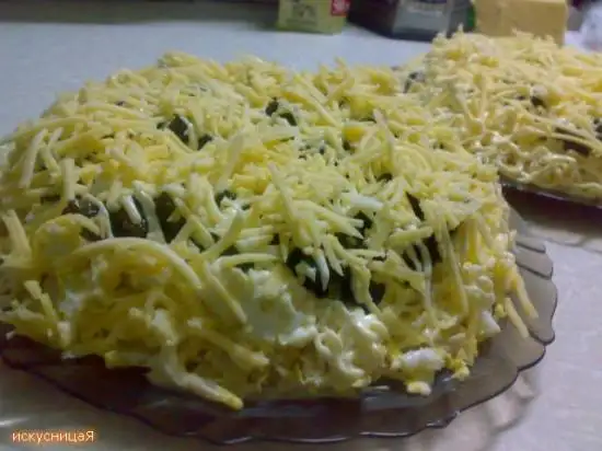 Салат «Куриный с черносливом или курагой»