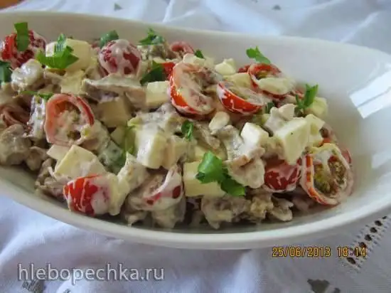 Салат с копченной курицей Аппетит